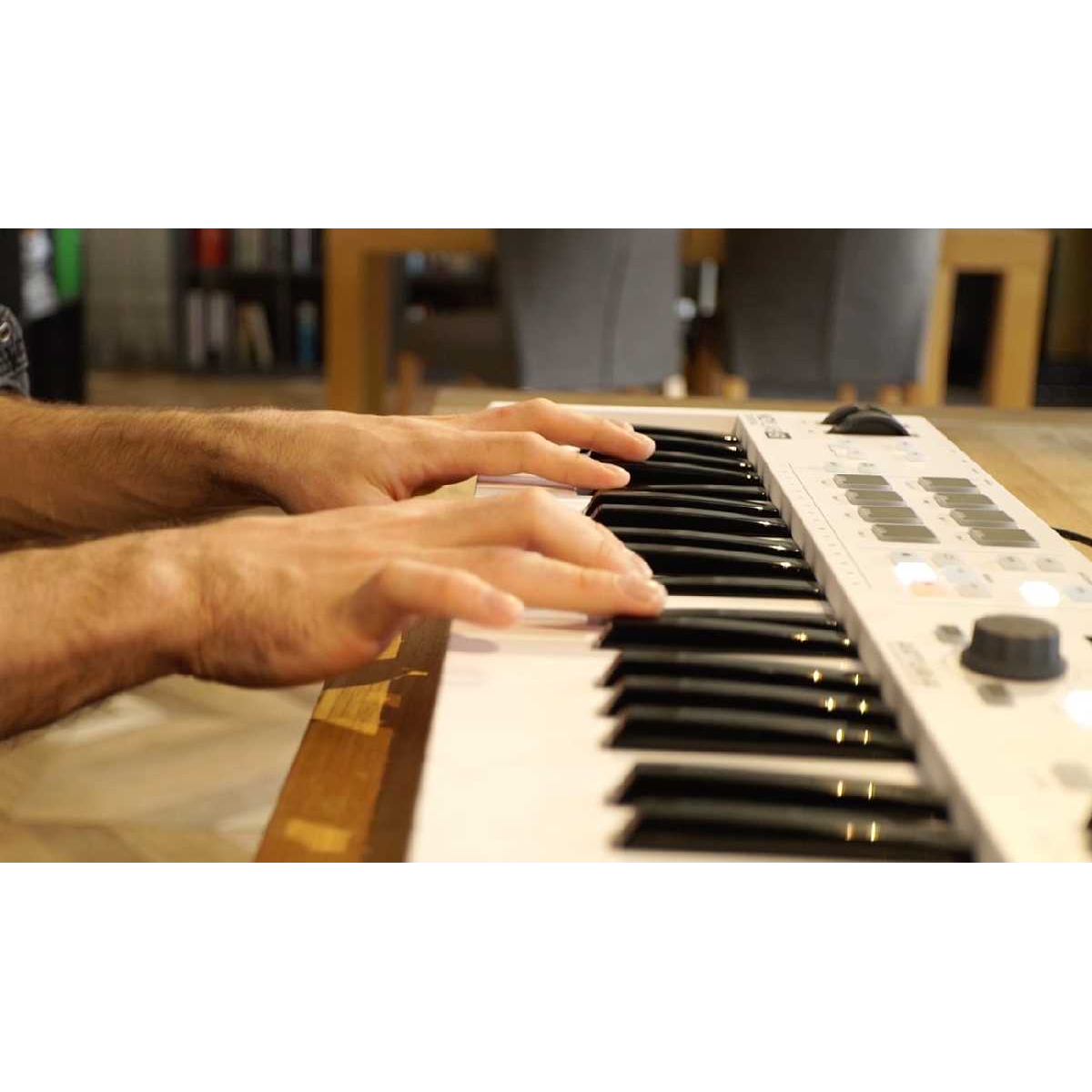 MIDI-клавіатура Arturia KeyLab Essential 61 mk3 (Black)