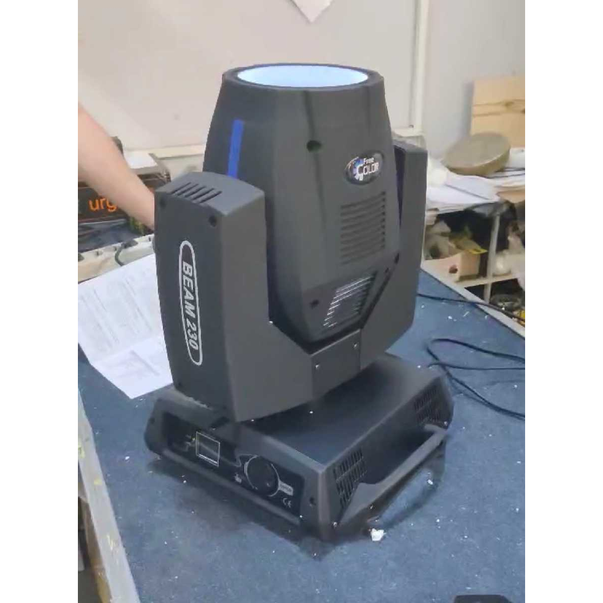 Зенитный прожектор FREE COLOR BEAM 7R YODN