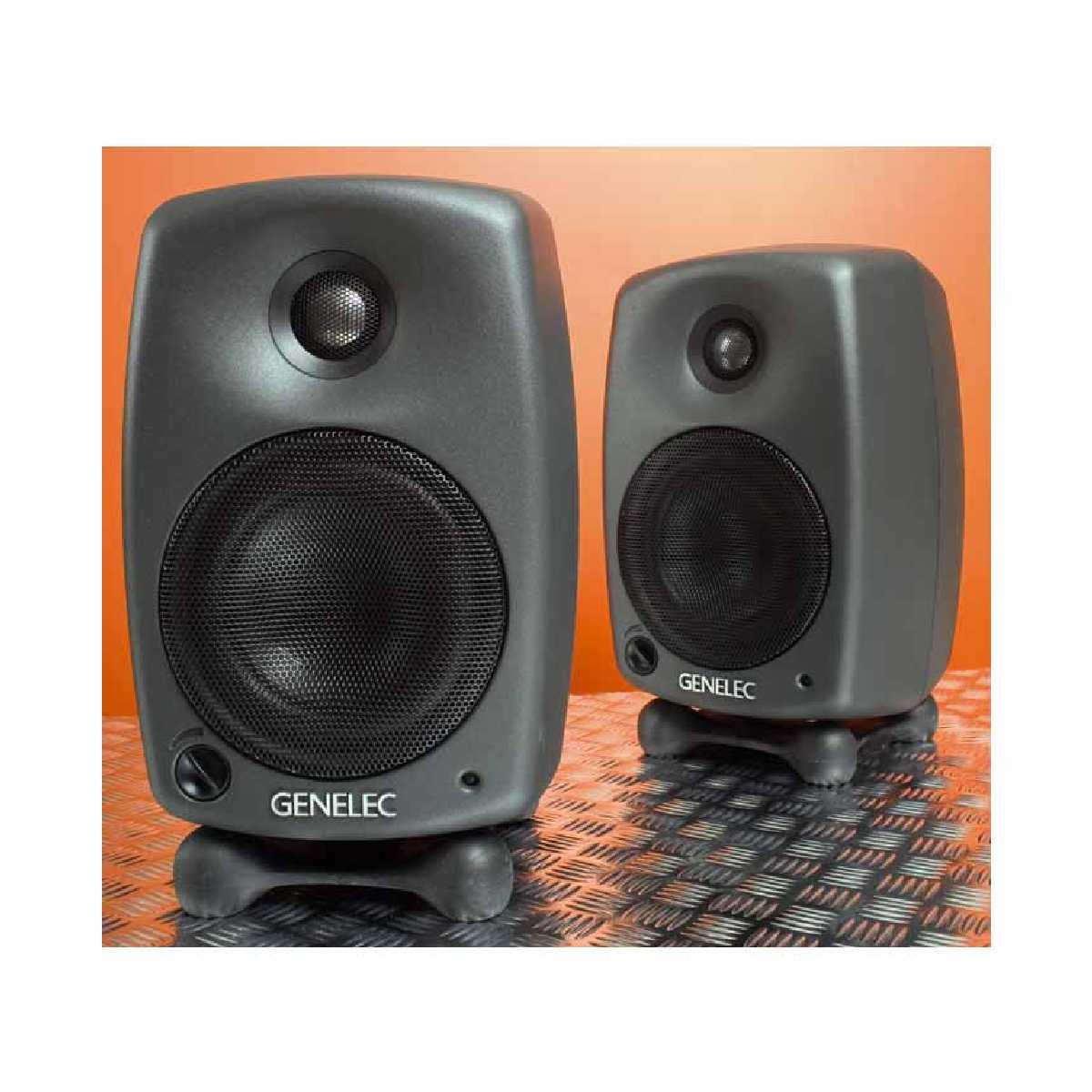 Студійний монітор Genelec 8020A
