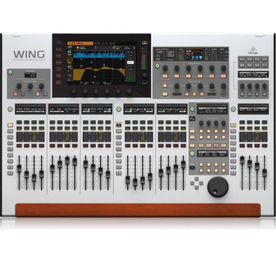 Микшерный пульт BEHRINGER WING