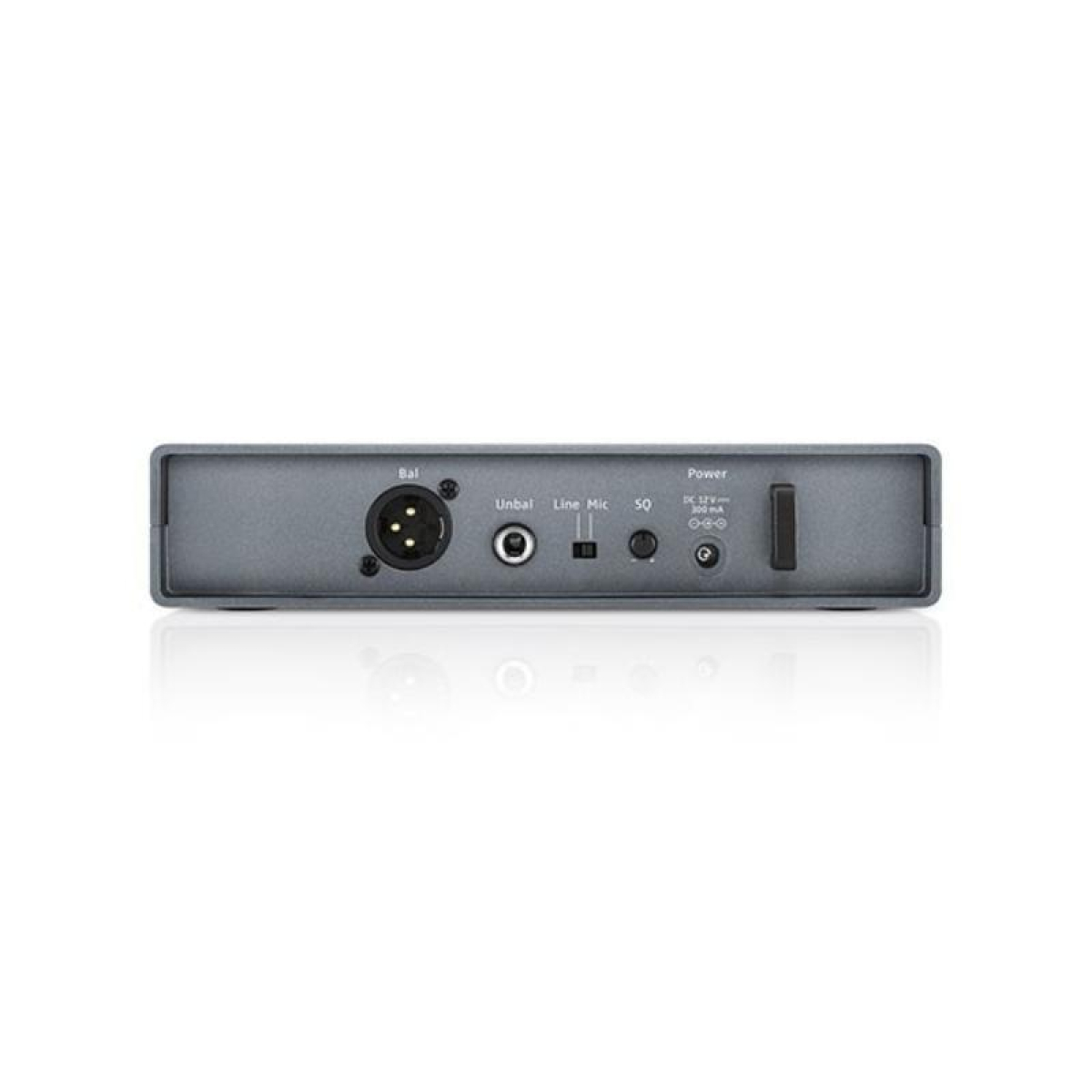 Радиосистема Sennheiser XSW 1-825-A с ручным динамическим микрофоном