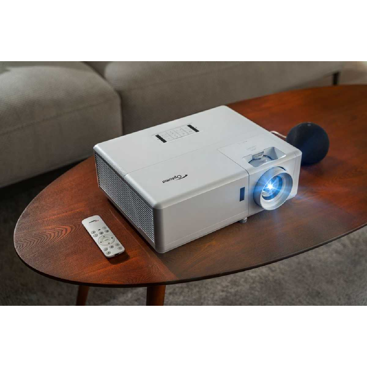 Проектор Optoma UHZ50