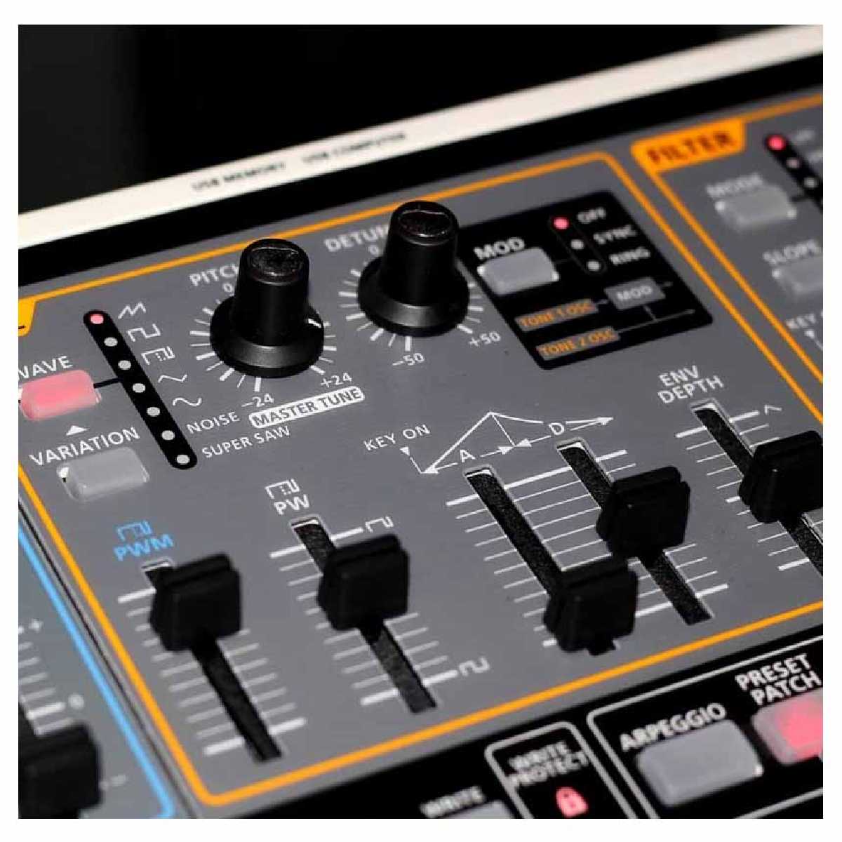 Синтезатор Roland GAIA SH-01