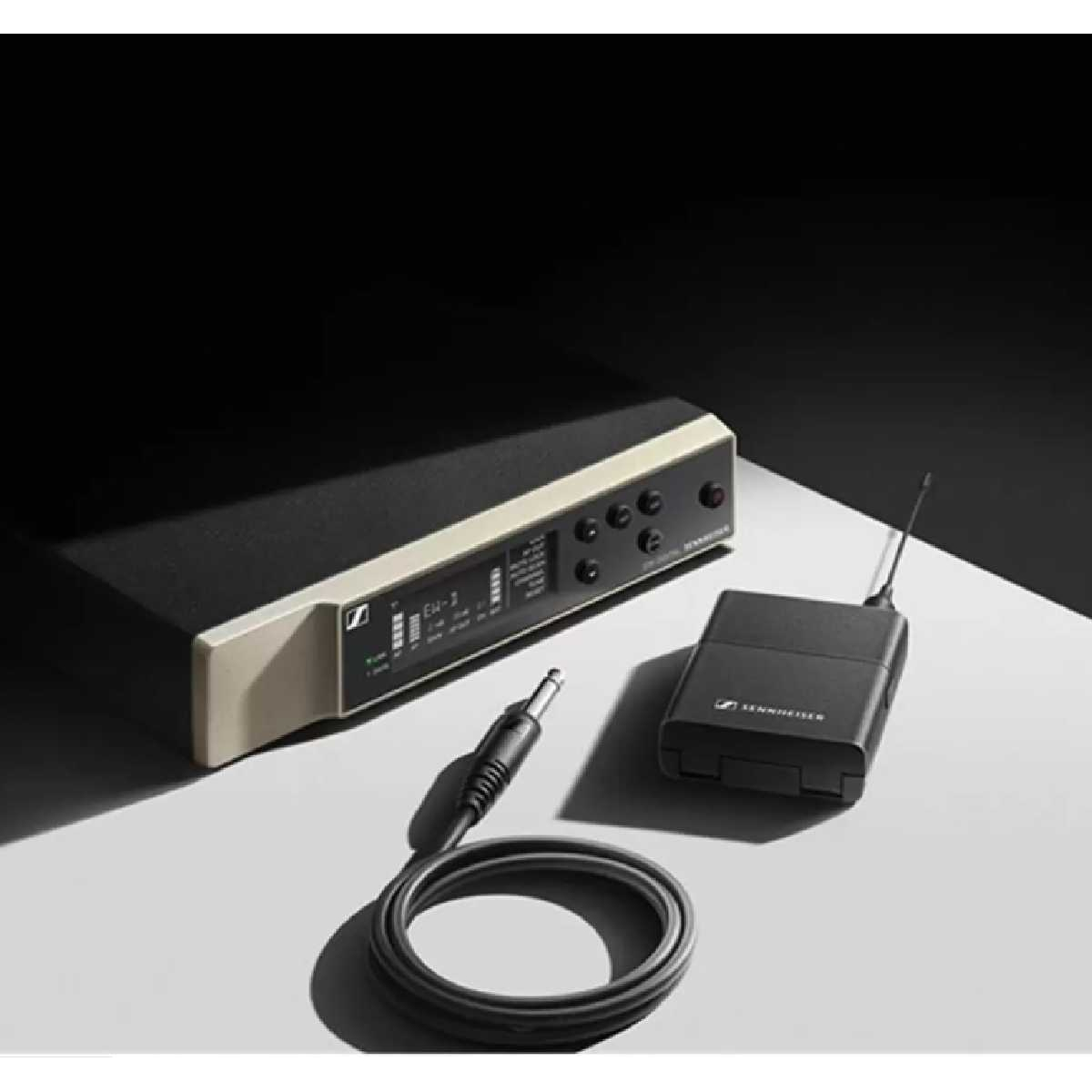 Інструментальна радіосистема Sennheiser EW-D CI1 SET (Q1-6) 470,2-526 MHz