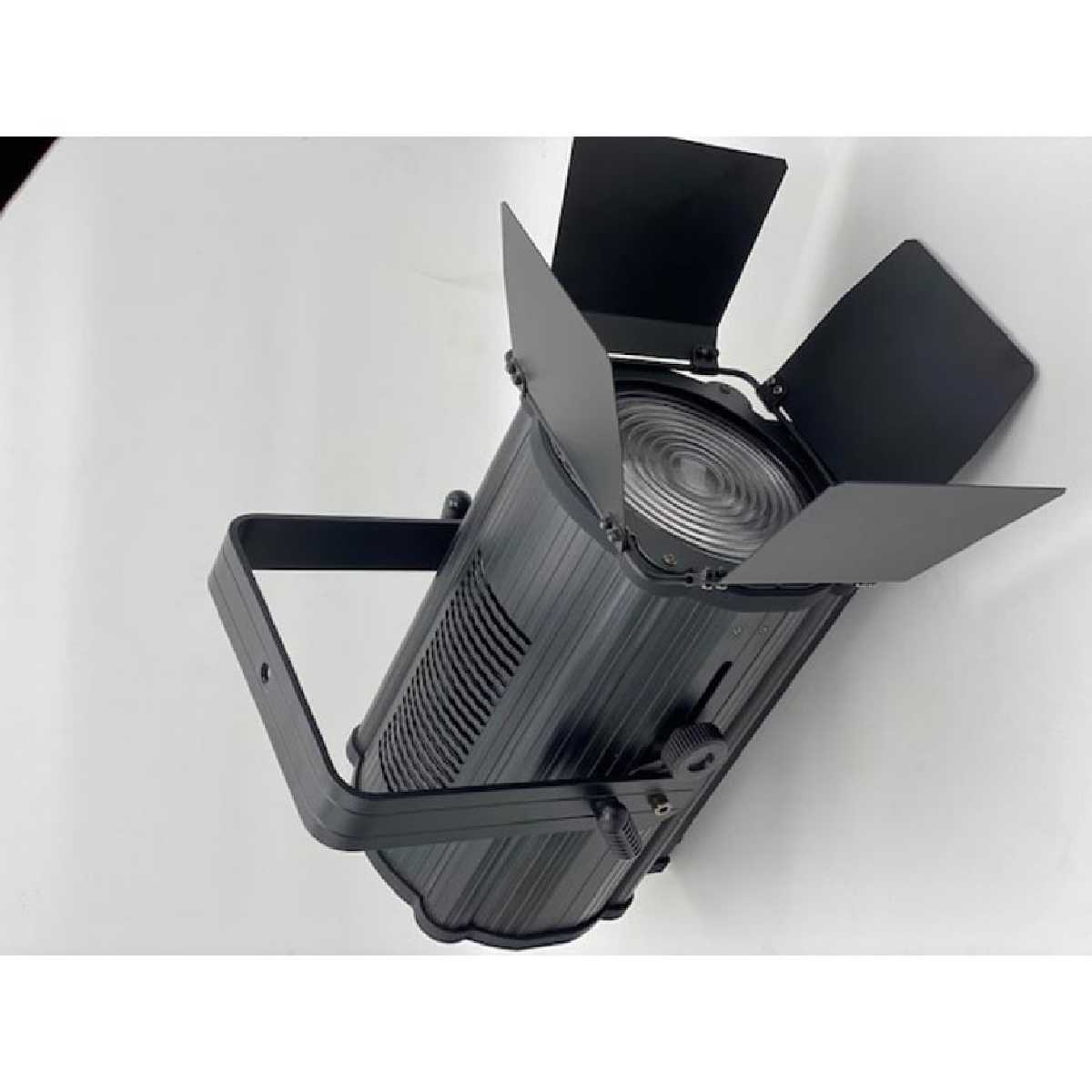 Театральний прожектор STLS Fresnel led 200w