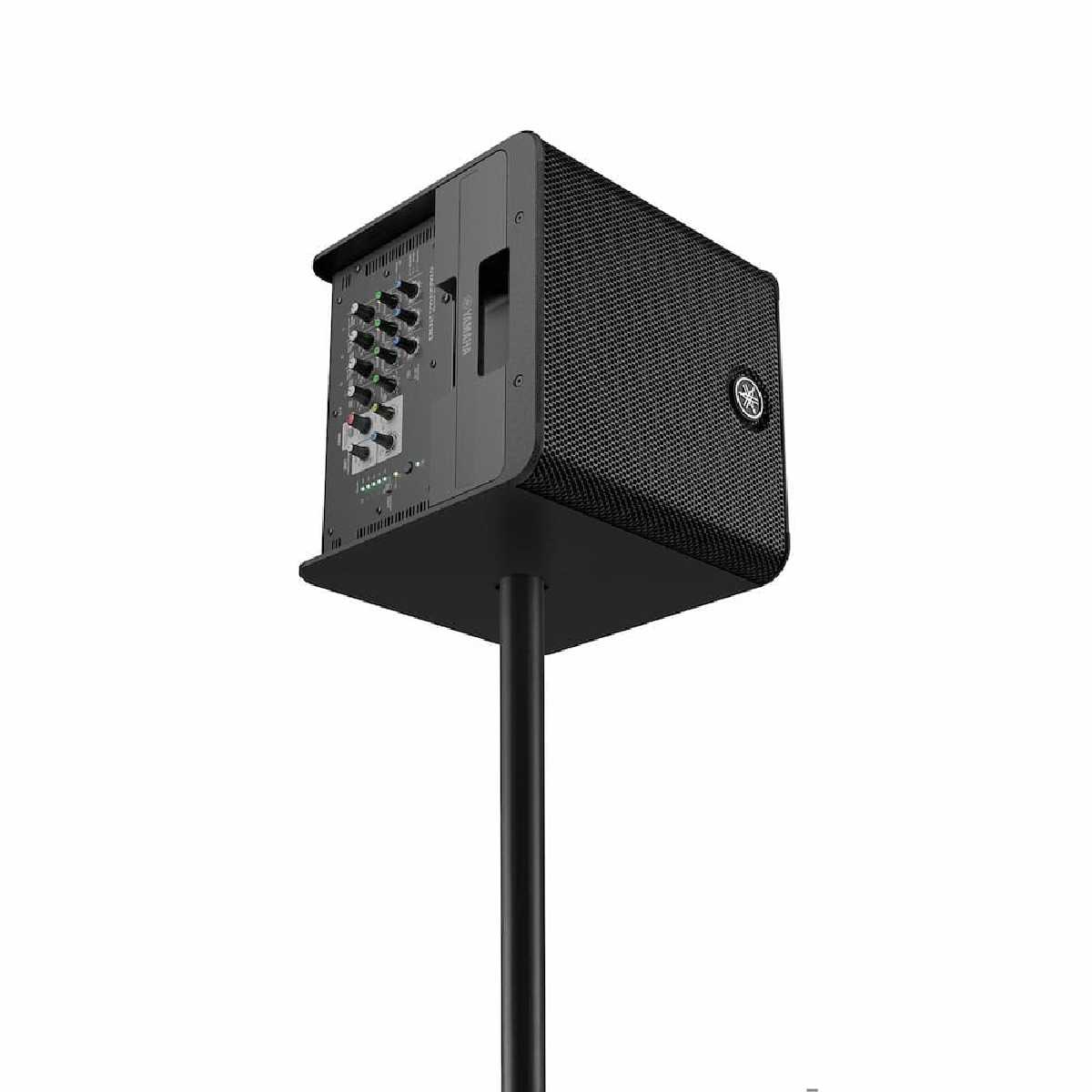 Портативна акустична система YAMAHA STAGEPAS 200BTR