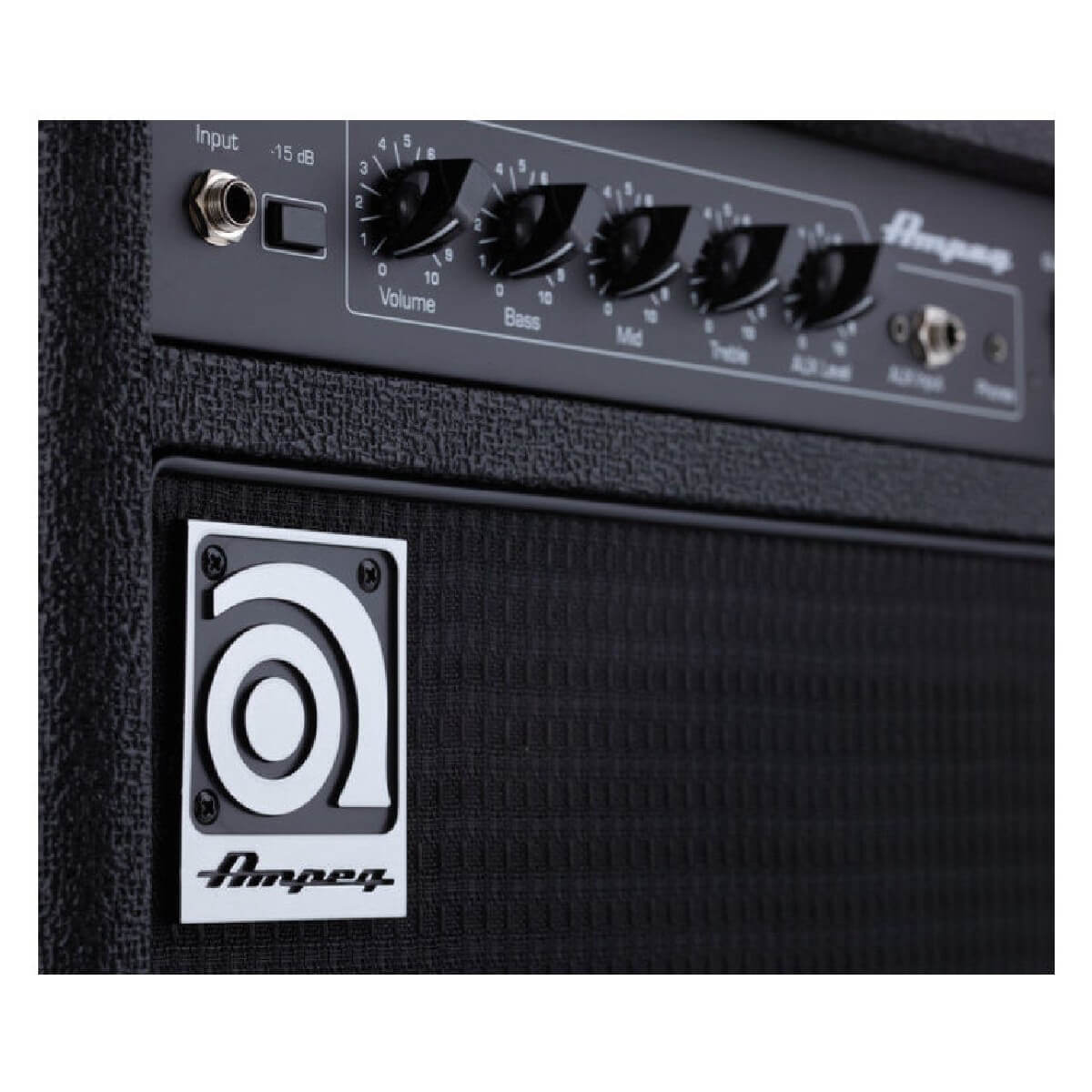 AMPEG BA-108 V2 Гітарний комбопідсилювач