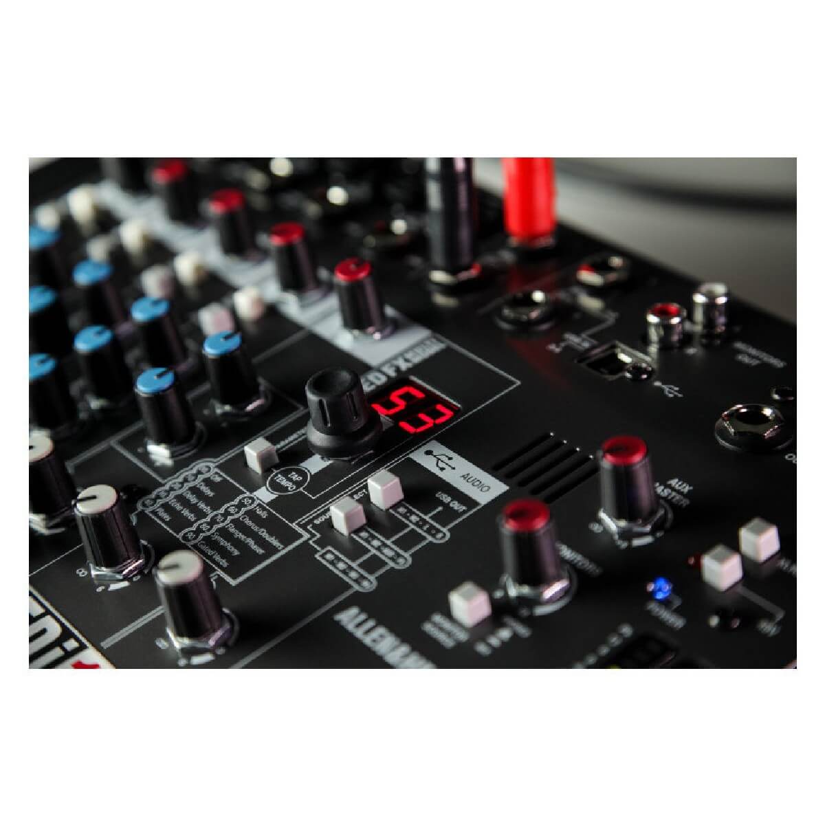 Аналоговий мікшер Allen Heath ZEDi-10FX