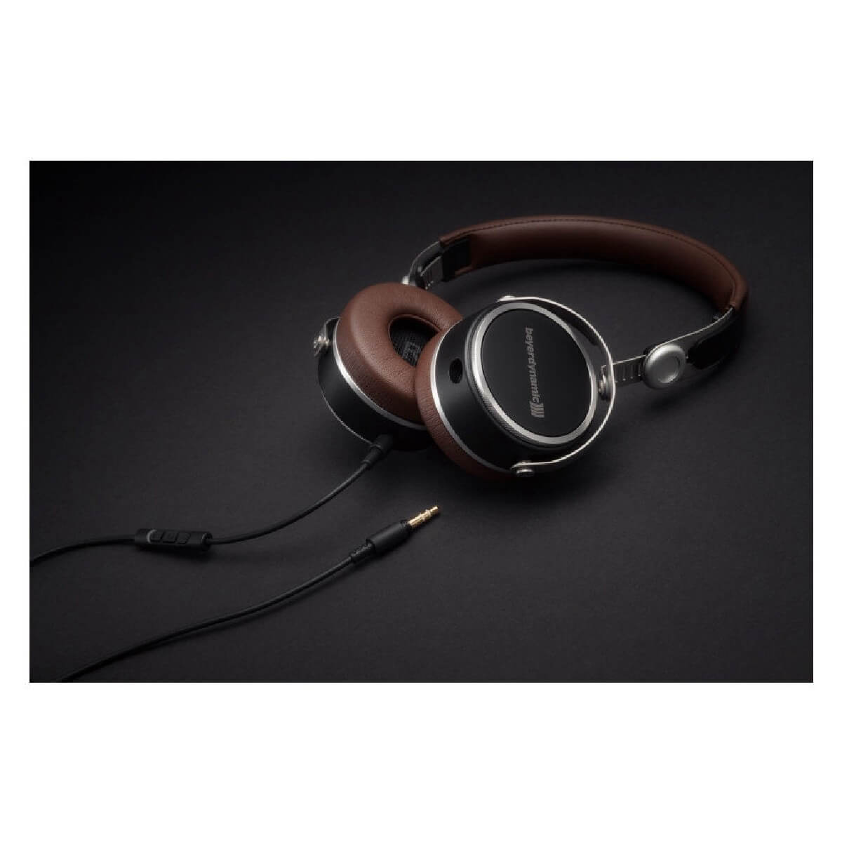 Beyerdynamic Aventho wired brown