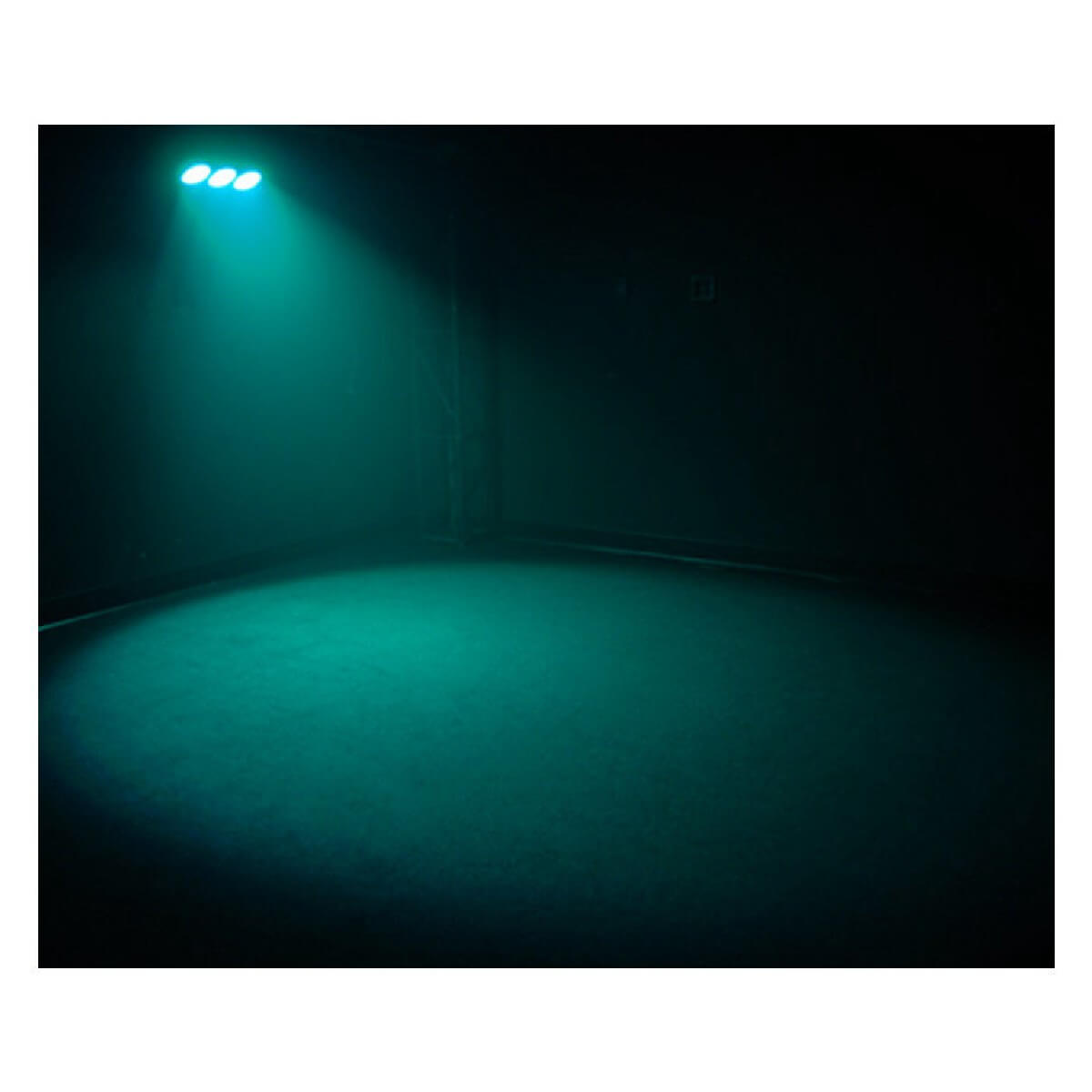 CHAUVET CORE 3x1