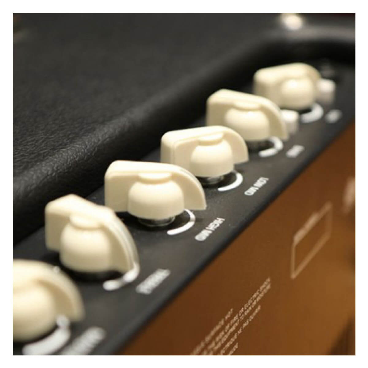CORT CM150B