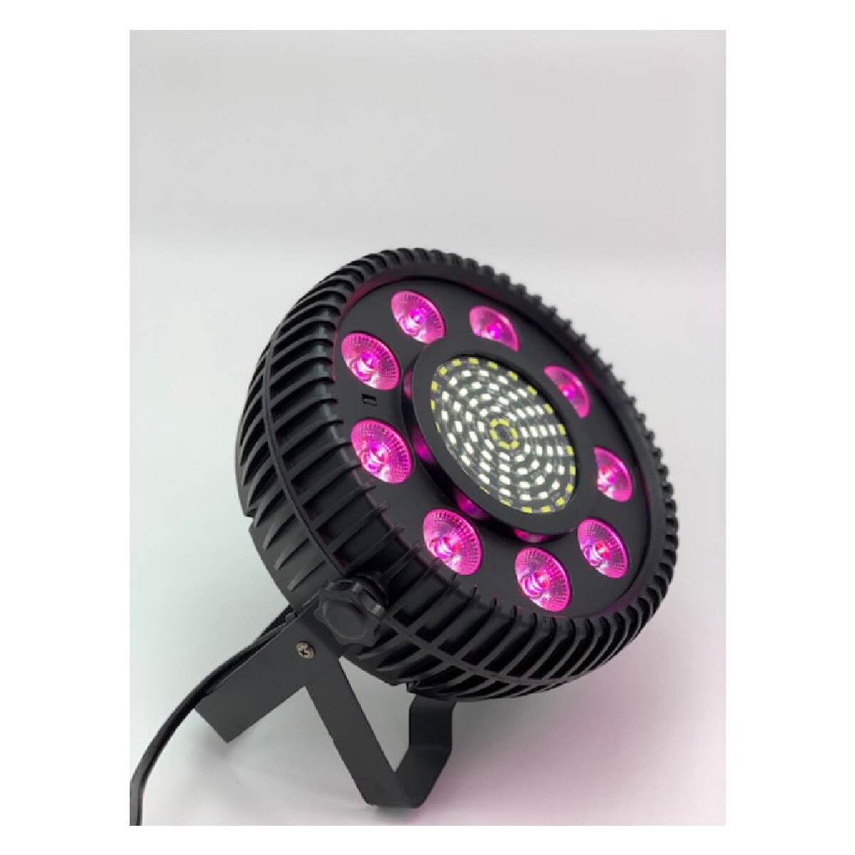 LED прожектор STLS Led StrobePar 981