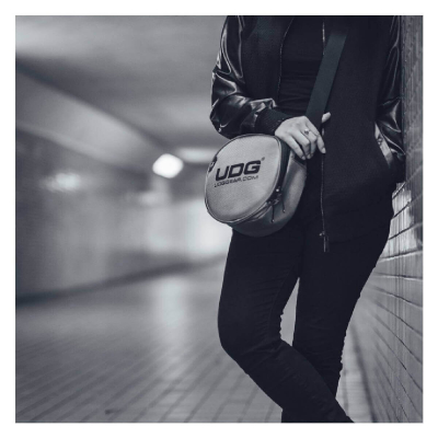 UDG Ultimate DIGI Headphone Bag Silver