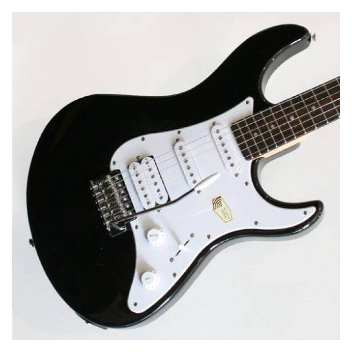 YAMAHA PACIFICA 112J (BLK)